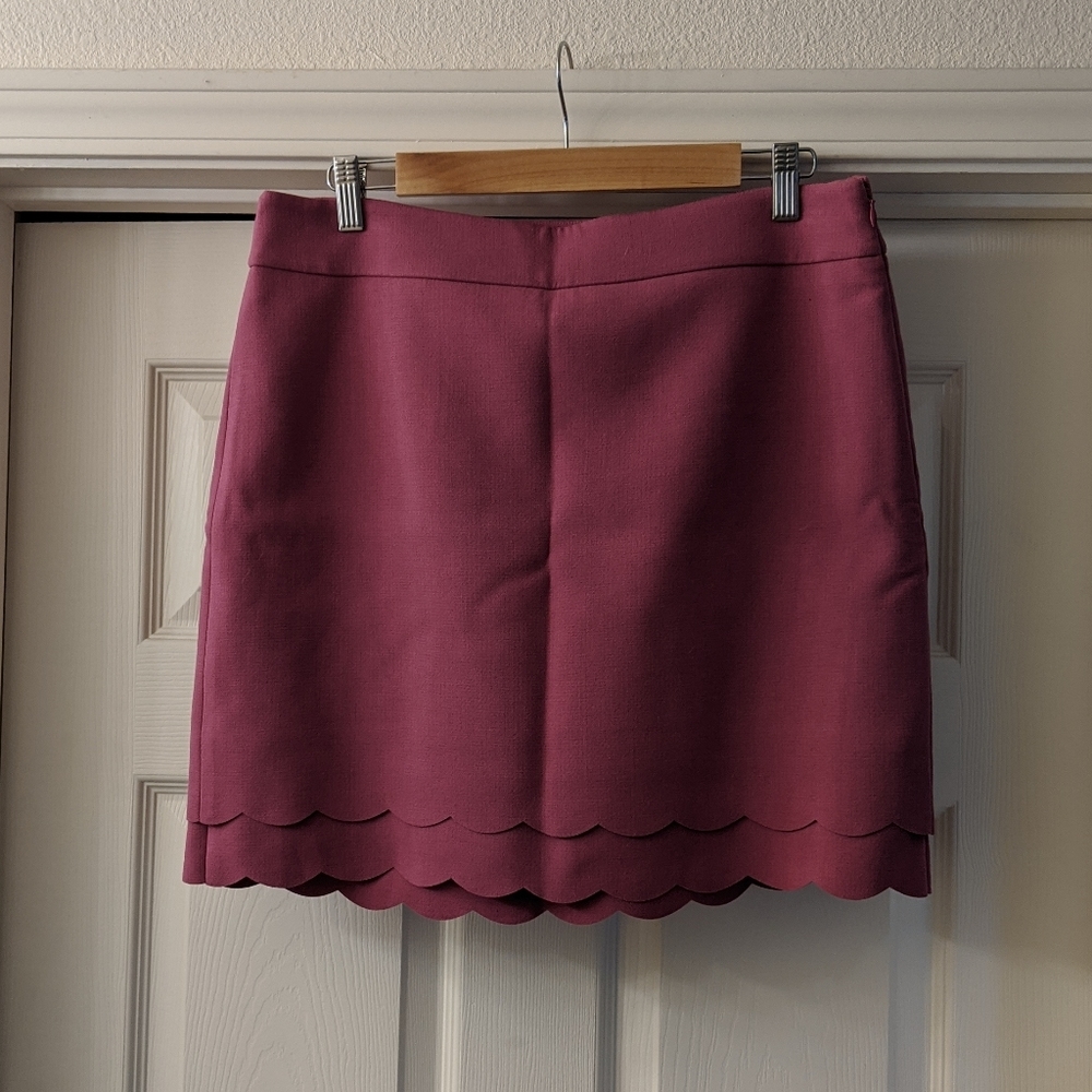 NWT LOFT scalloped hem mini skirt